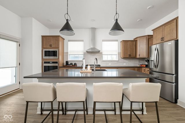 934 Madelyn Drive, Carmel, IN 46032