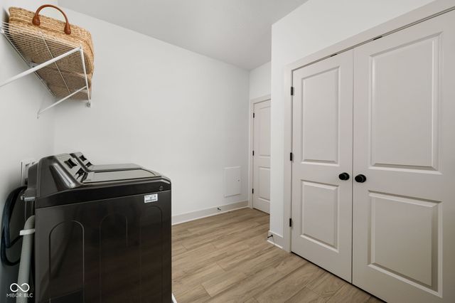 934 Madelyn Drive, Carmel, IN 46032