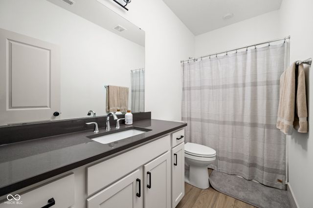934 Madelyn Drive, Carmel, IN 46032