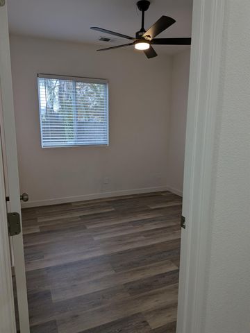 2485 S Manila Avenue, Fresno, CA 93727