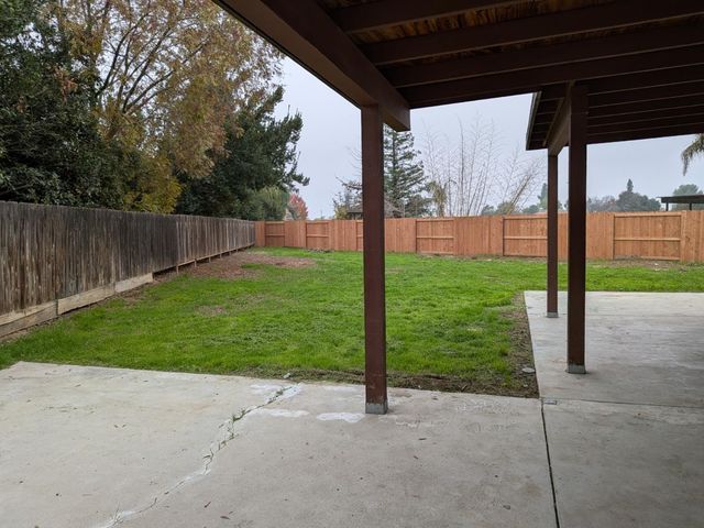 2485 S Manila Avenue, Fresno, CA 93727