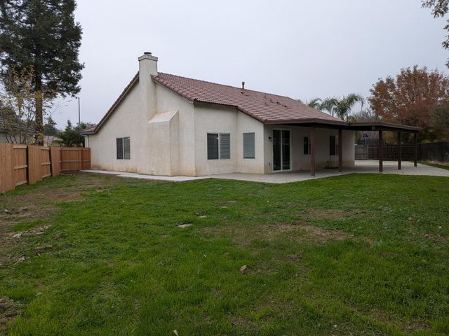 2485 S Manila Avenue, Fresno, CA 93727