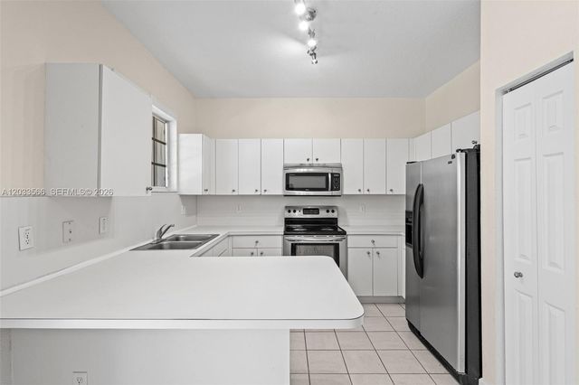 2741 NE 4th Street 202, Homestead, FL 33033