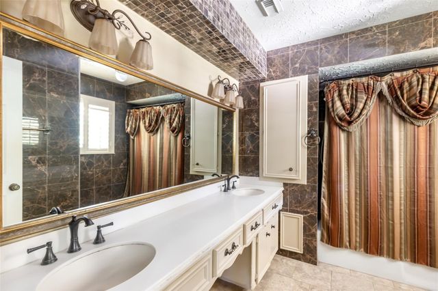 27154 Afton Way, Huffman, TX 77336