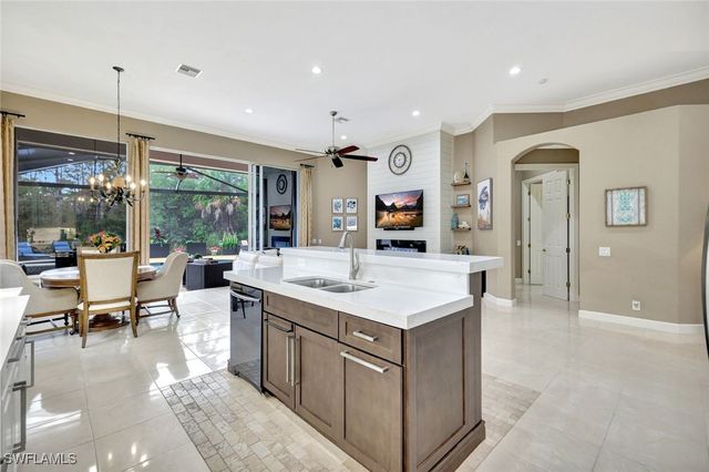 1282 Via Portofino, Naples, FL 34108