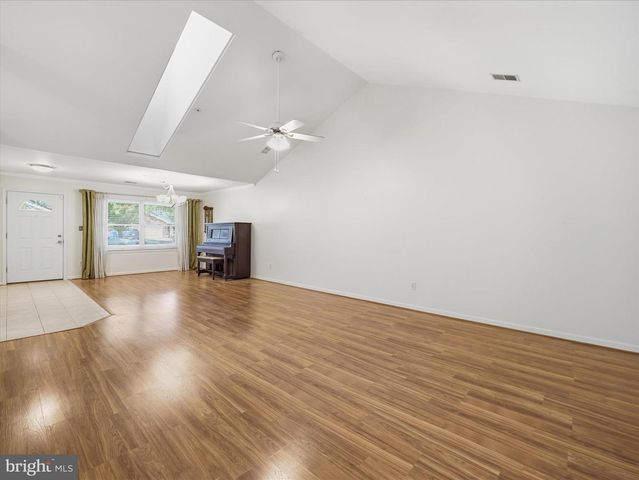 1604 LANGLEY DR, Hagerstown, MD 21740