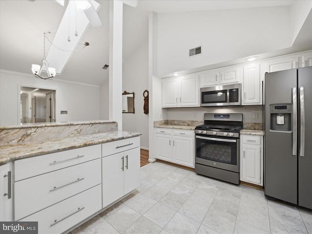 1604 LANGLEY DR, Hagerstown, MD 21740