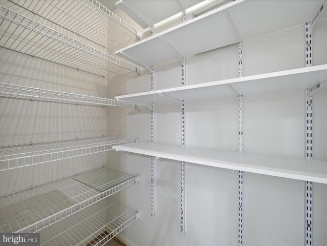 1604 LANGLEY DR, Hagerstown, MD 21740