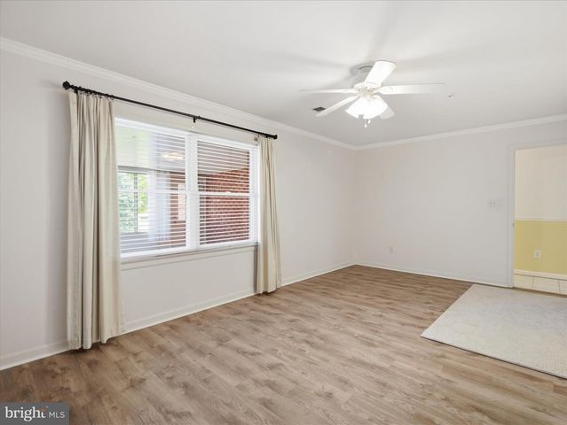 1604 LANGLEY DR, Hagerstown, MD 21740