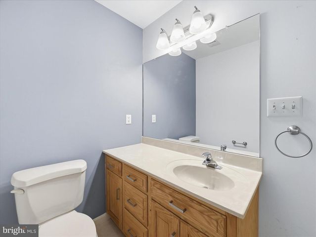 1604 LANGLEY DR, Hagerstown, MD 21740