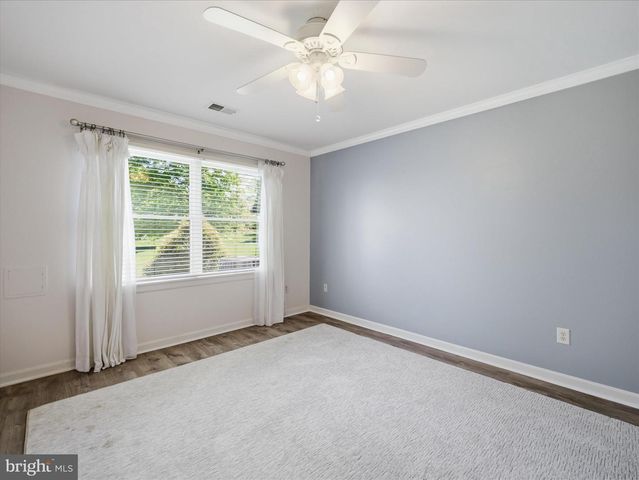 1604 LANGLEY DR, Hagerstown, MD 21740