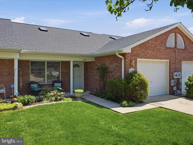 1604 LANGLEY DR, Hagerstown, MD 21740