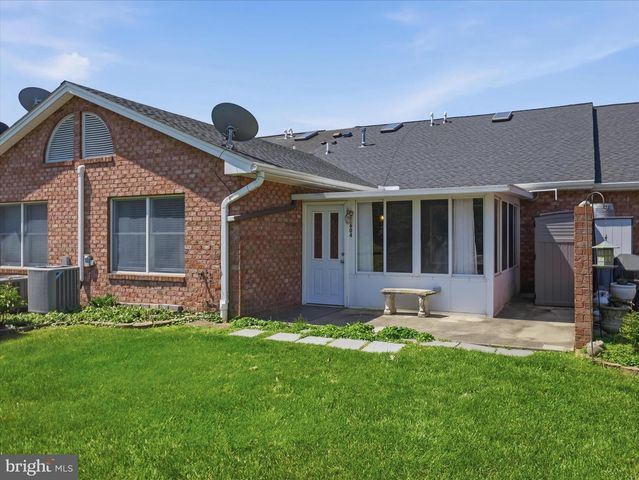 1604 LANGLEY DR, Hagerstown, MD 21740