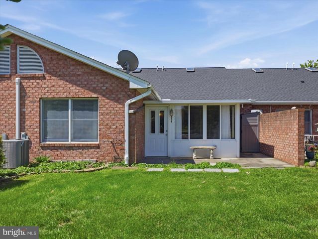 1604 LANGLEY DR, Hagerstown, MD 21740