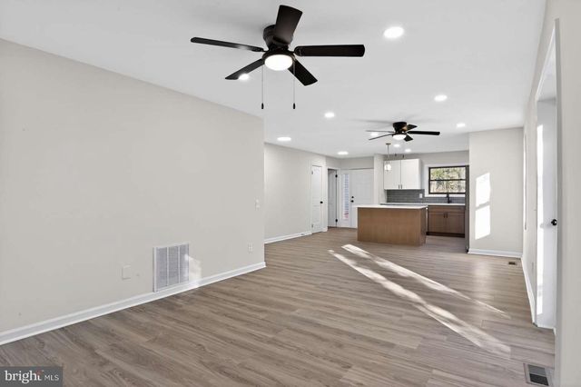 271 ACADEMY RD, Woodbine, NJ 08270