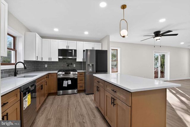 271 ACADEMY RD, Woodbine, NJ 08270