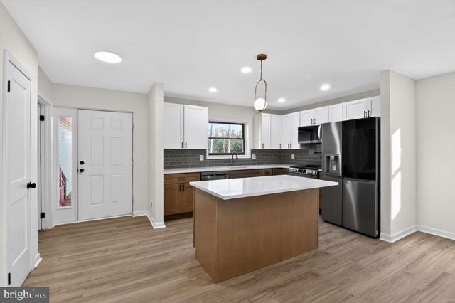 271 ACADEMY RD, Woodbine, NJ 08270