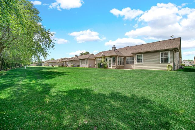 1245 Poppyfield Place, Schererville, IN 46375
