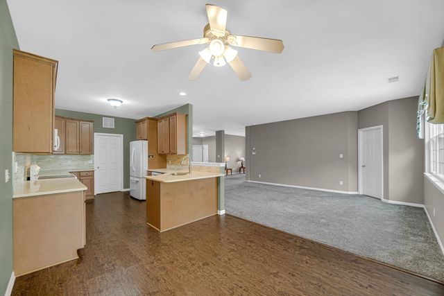 1245 Poppyfield Place, Schererville, IN 46375