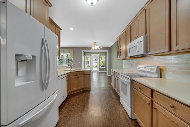 1245 Poppyfield Place, Schererville, IN 46375