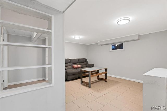 638 Conover Lane, St Louis, MO 63126