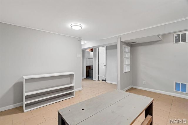 638 Conover Lane, St Louis, MO 63126