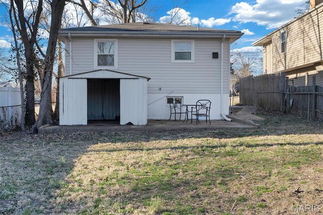 638 Conover Lane, St Louis, MO 63126