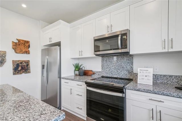 13650 Flying Cloud Way, Victorville, CA 92394