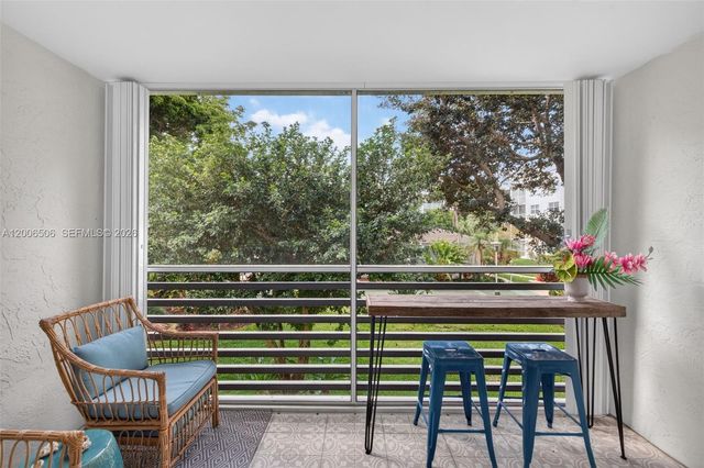 1541 S Ocean Blvd 204, Lauderdale By The Sea, FL 33062