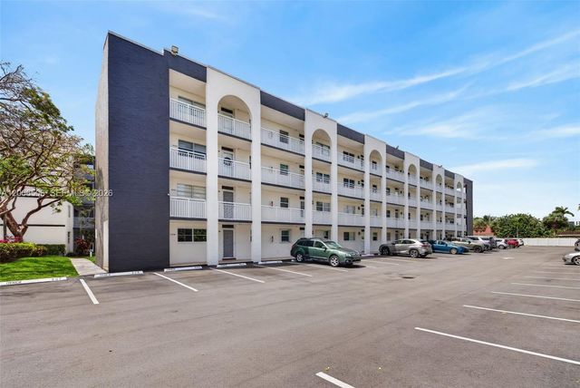 1541 S Ocean Blvd 204, Lauderdale By The Sea, FL 33062