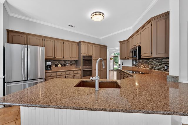 1572 JOHN RIDGE DR, Collierville, TN 38017