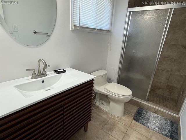 4803 Thorntree Drive, West Bloomfield, MI 48322