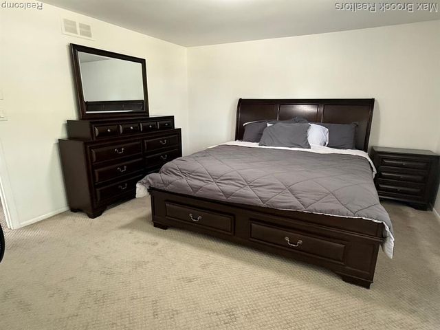 4803 Thorntree Drive, West Bloomfield, MI 48322