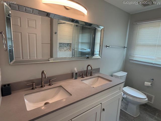 4803 Thorntree Drive, West Bloomfield, MI 48322