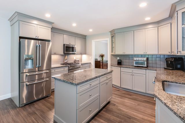 1 Winchester Drive, Sanbornton, NH 03269