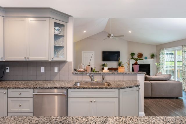 1 Winchester Drive, Sanbornton, NH 03269