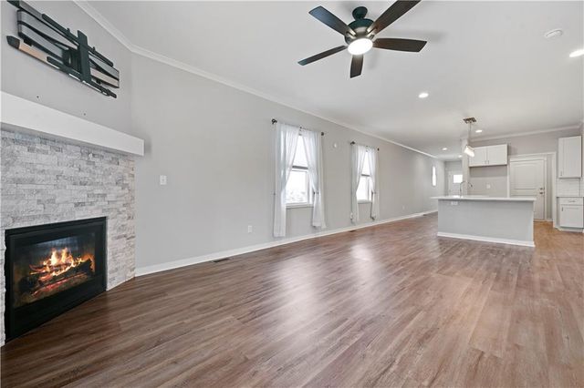 1095 N Findley Street, Olathe, KS 66061