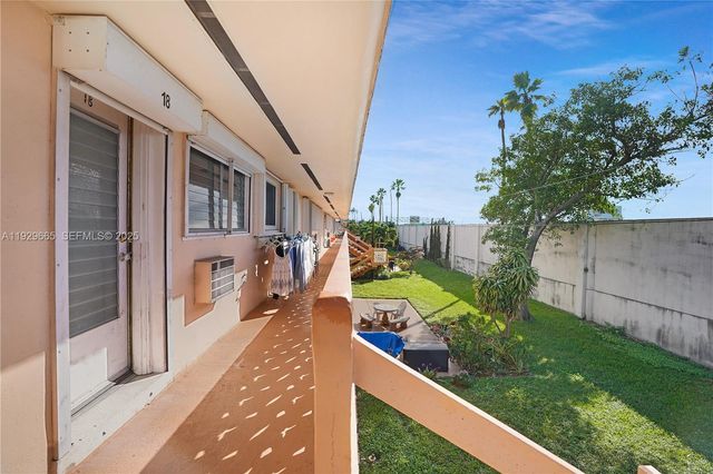 1000 SW 11th Ave 20E, Hallandale Beach, FL 33009