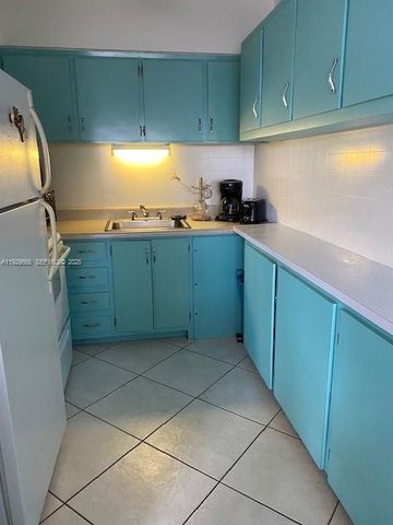 1000 SW 11th Ave 20E, Hallandale Beach, FL 33009