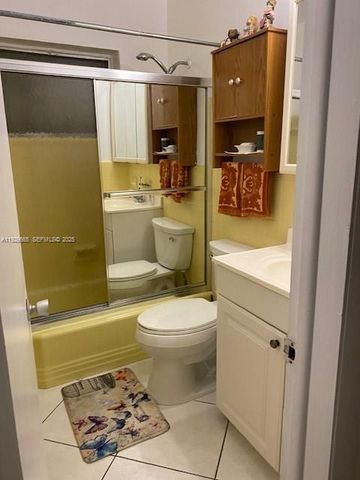 1000 SW 11th Ave 20E, Hallandale Beach, FL 33009