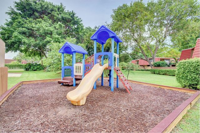 8230 Severn Drive A, Boca Raton, FL 33433