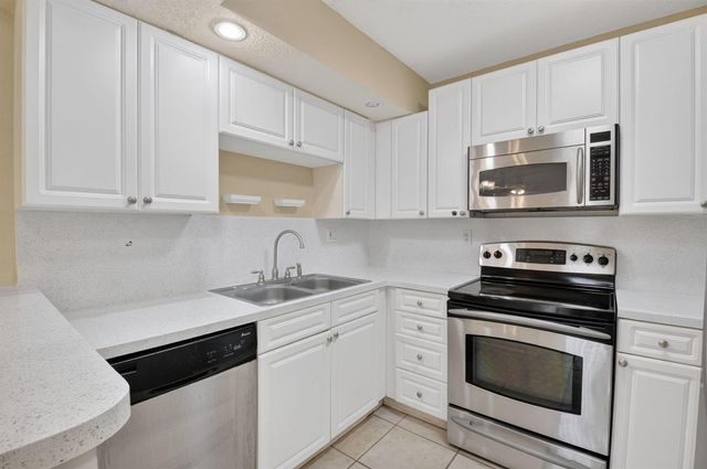 8230 Severn Drive A, Boca Raton, FL 33433