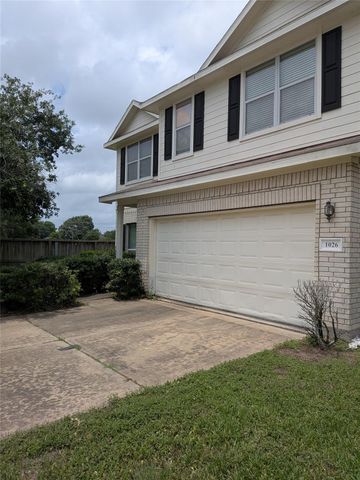 1026 Yorkshire Hollow, Fresno, TX 77545