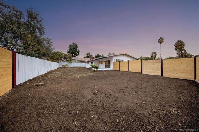 10784 Flambeau Pl, La Mesa, CA 91941