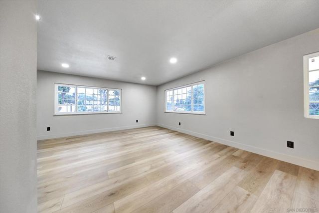 10784 Flambeau Pl, La Mesa, CA 91941