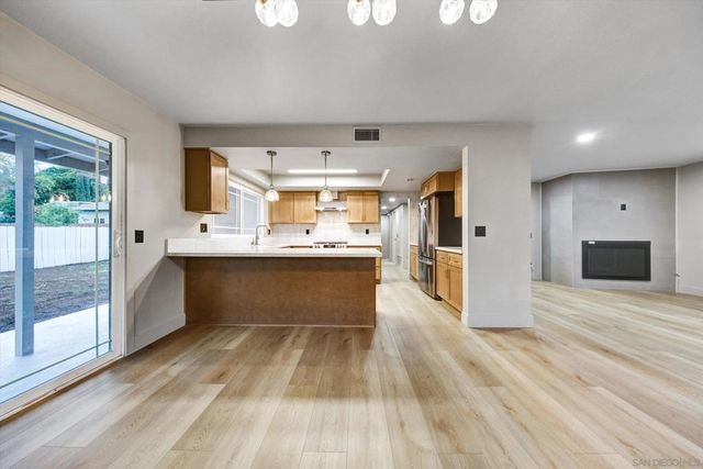 10784 Flambeau Pl, La Mesa, CA 91941