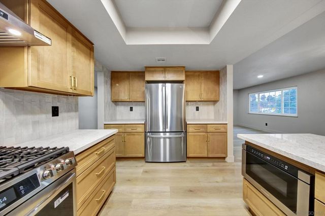 10784 Flambeau Pl, La Mesa, CA 91941