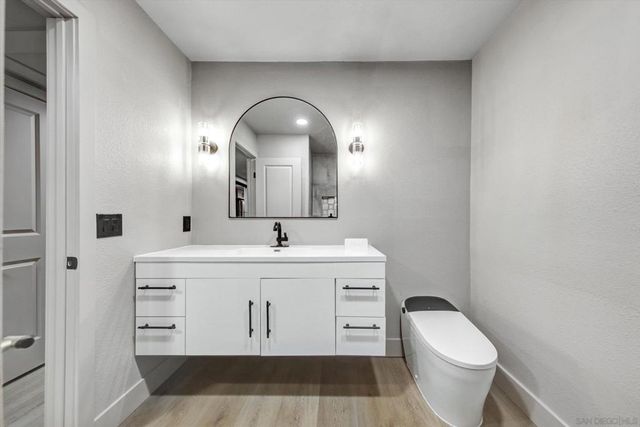 10784 Flambeau Pl, La Mesa, CA 91941