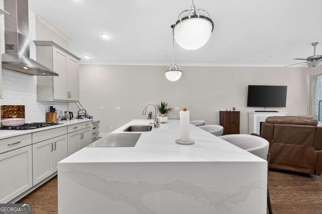 945 Kenway Avenue, Roswell, GA 30076