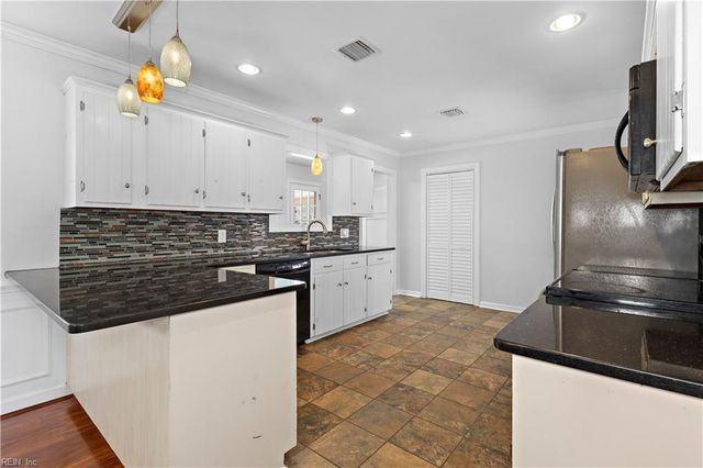 2311 Indian Trl, Suffolk, VA 23434